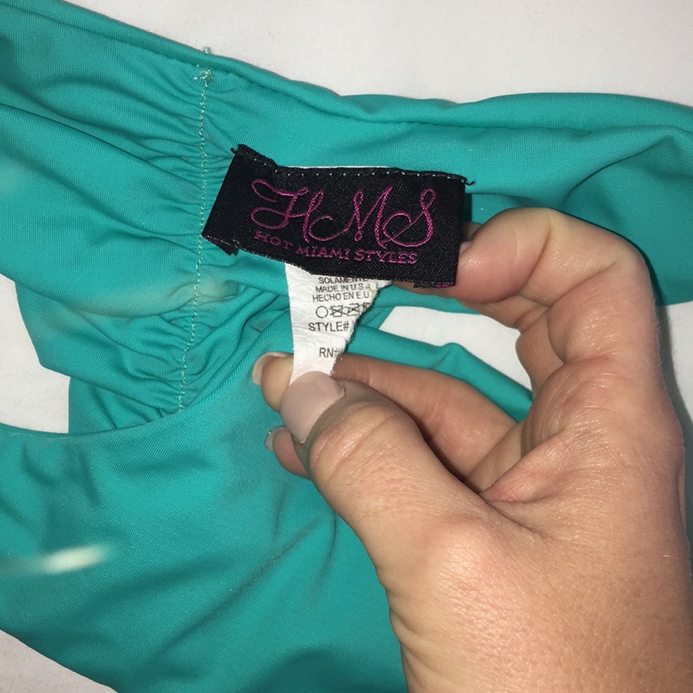 Hot Miami Styles scrunch butt bikini strapless - Picture 4 of 5